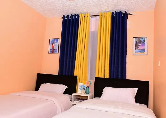 Cozy & Homely Suite With Free Parking & Wi-Fi